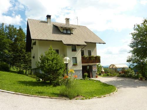 Apartments Pri Marjetki