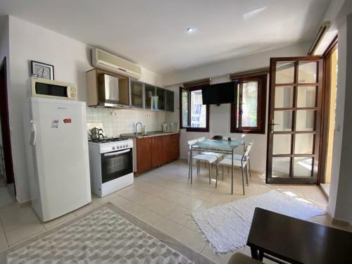 Lovely House With Shared Pool Surrounded By Nature In Fethiye