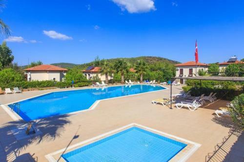 Lovely House With Shared Pool Surrounded By Nature In Fethiye