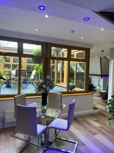 Windsor Luxury Hotel Apartment