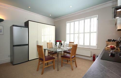 Beds By The Beach A Fabulous Luxury Apartment