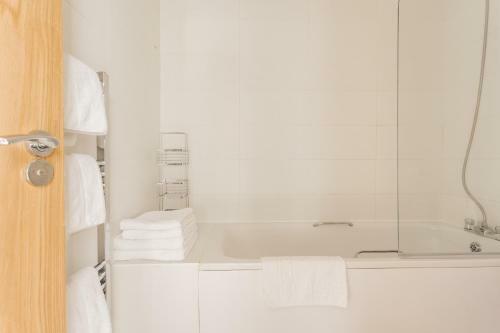 Apartamento Holiday Home Near Train Station