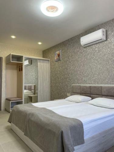 Garden Hotel