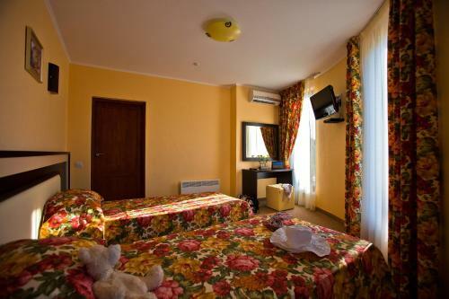 Elizium Park Hotel