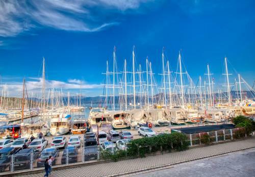 Hotel Ece Marina Suit