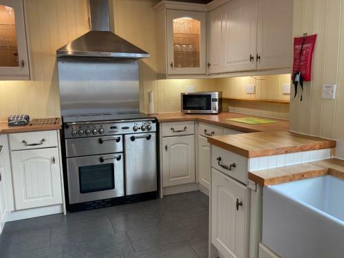 Stones Throw Cottage