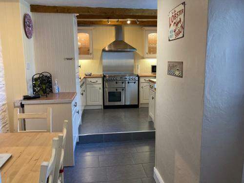 Stones Throw Cottage