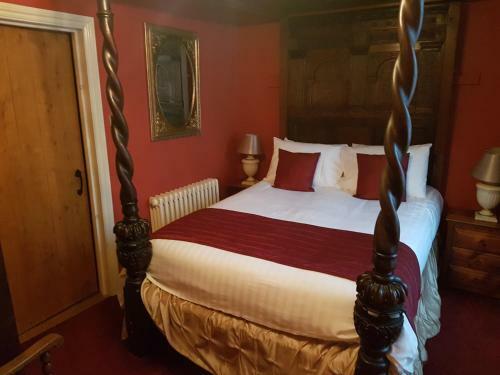 Hostal Churston Court Hotel