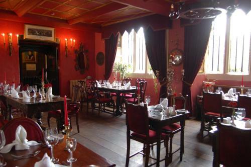 Hostal Churston Court Hotel