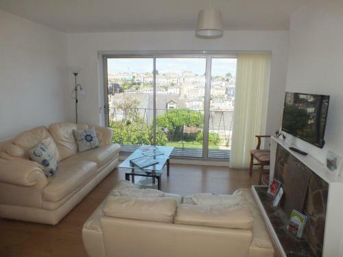 Brixham Harbour Views House