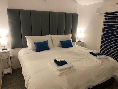 Loxley's Devon Lodge