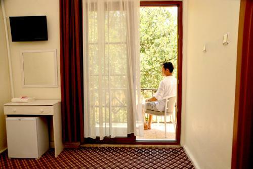 Cennet Hotel