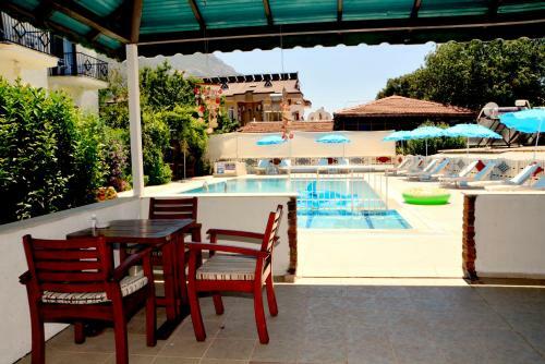 Cennet Hotel