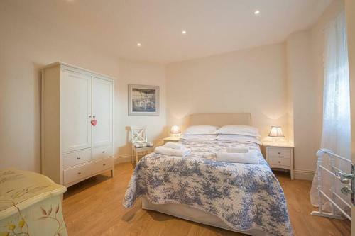Carlton Lodge: Stunning Two Bedroom Apartment