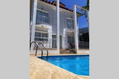 Villa G�ky�z�