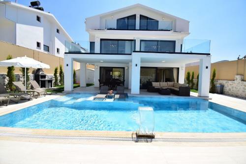 La Marbella Villa