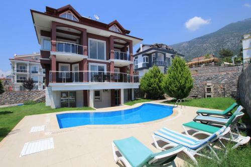 Demirci Villa
