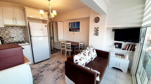 Gala Mini Apart