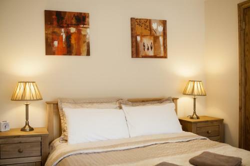 Hostal Acorns Old Farm