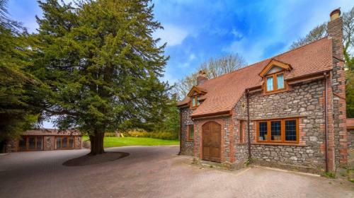 Hostal Acorns Old Farm