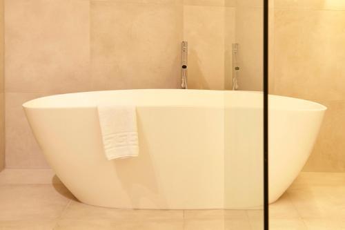Redcliffe Parade - Your Apartment