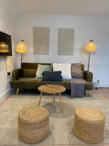 Apartamento A Comfortable One Bedroom Property With Open Plan Kitchen/living Area (Flat 5)