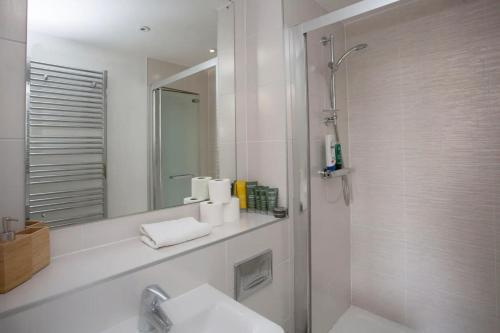 Stunning 2 Bedroom Apartment In Ashley Down With Cricket View