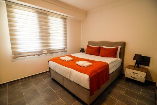 Central Apartment With Lovely View And Shared Pool In Fethiye