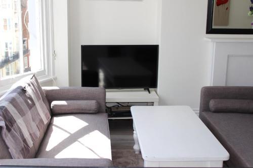 Apartamentos The Brighton 4