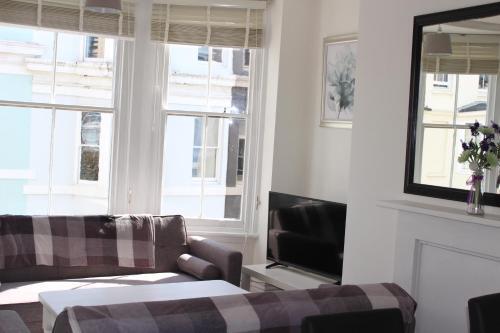 Apartamentos The Brighton 4