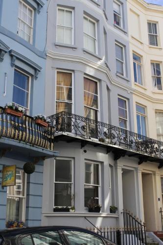 Apartamentos The Brighton 4