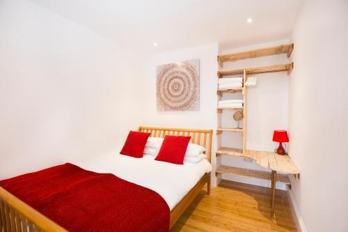 Funky Central Brighton Apartment