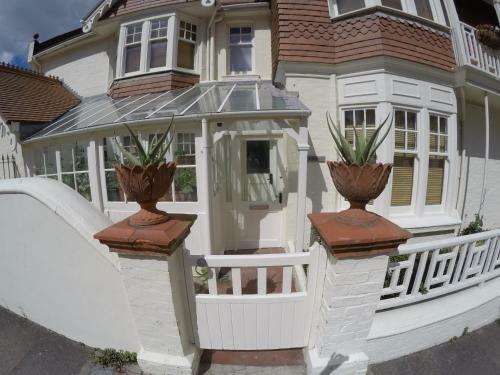 Hostal The Corner House
