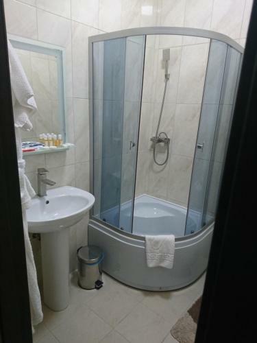 Hostal Mishel Plus