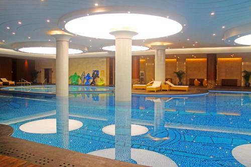 Fragrant Hill Empark Hotel