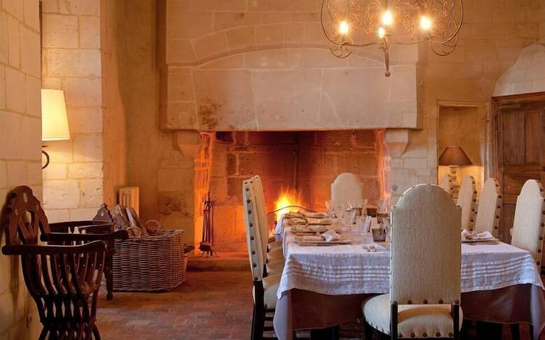 Hostal Chateau De Charge