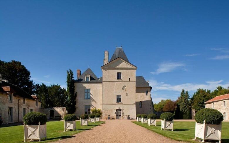 Hostal Chateau De Charge