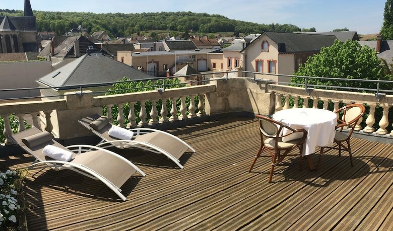 Hotel Chateau De Rilly