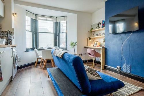 Funky 1-bed Apartment In City Centre Location