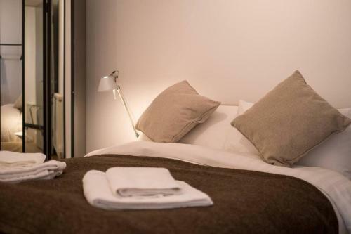 Spacious 2-bed Apartment With Outside Space