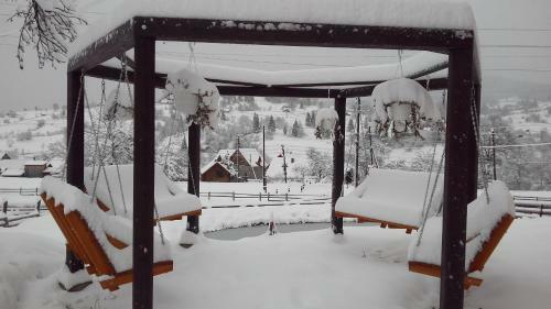Lodge Cottage Ozerniy