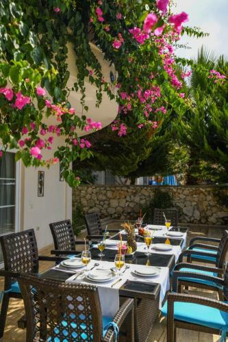 Helios Villa