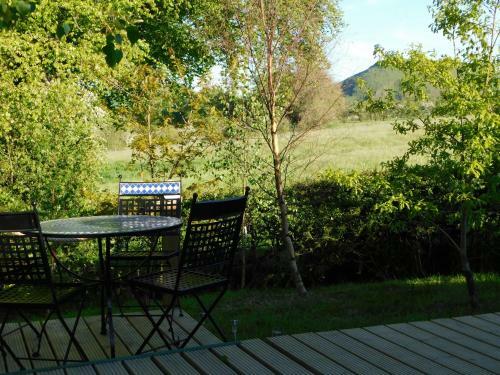 Gaia's Hideaway - Luxury Yurt With Hot Tub