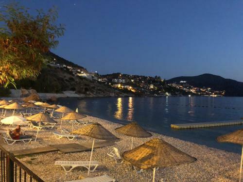 Stone House Apart 3 In Kalkan Mit Poolterrasse