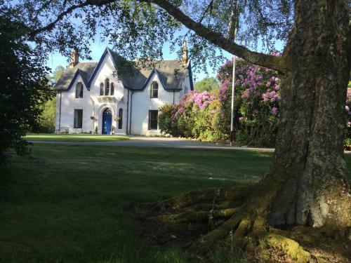 Lodge Kerrow House
