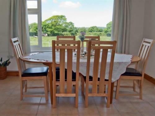 Apartamentos Dinas Farm