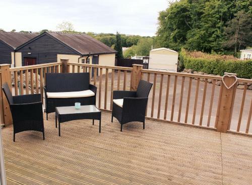 Lodge 147 Snowdon Drive, Glan Gwna