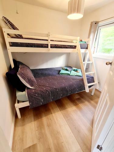 Lodge 147 Snowdon Drive, Glan Gwna