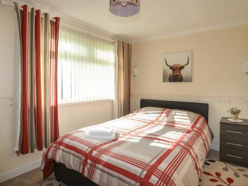245 Glan Gwna