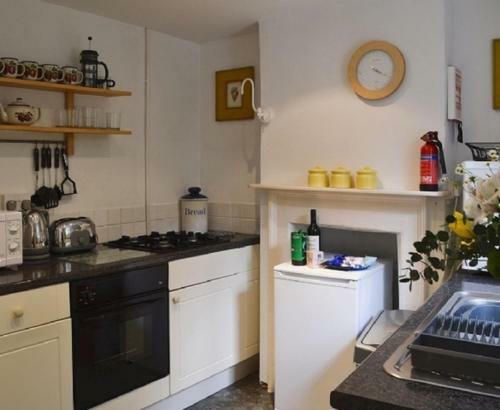 Cosy Detached Toll Cottage With Spacious Garden